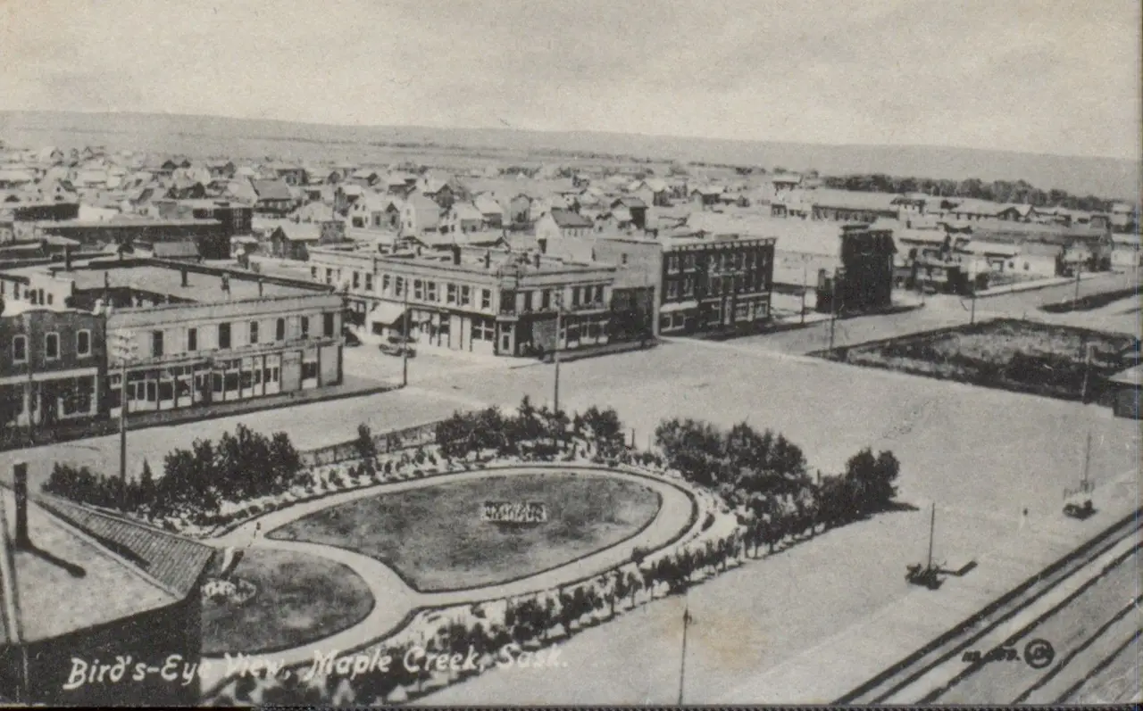 Bird's-eye view of Maple Creek, about 1910
